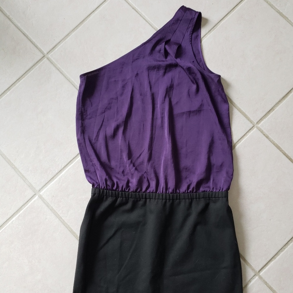 DKNYC one shoulder dress size med